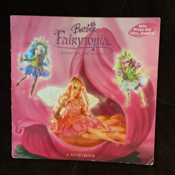 Books - Picture 2 of 9